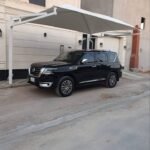المظلات الذكية في الرياض: كيف تحمي استثمارك من الحرارة وتزيد قيمة العقار؟